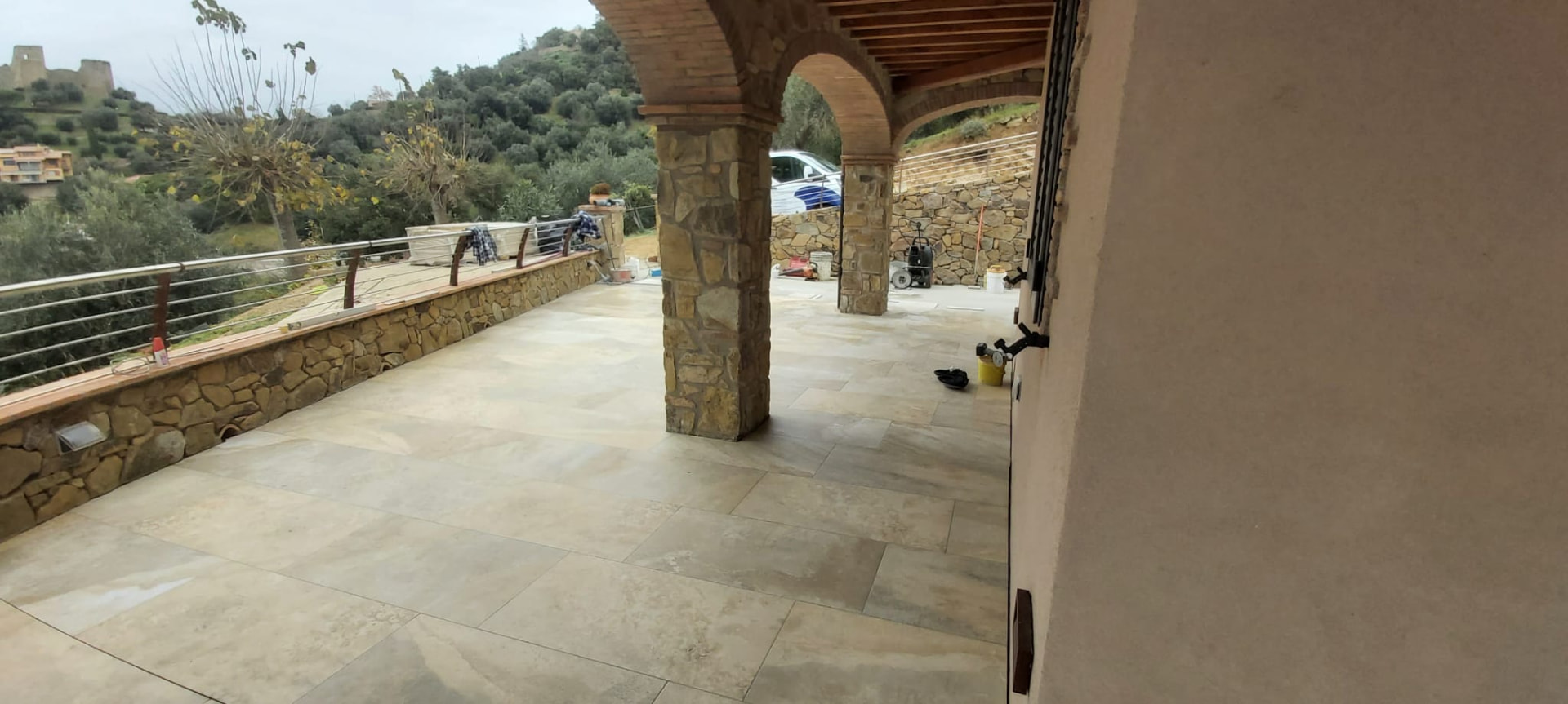 Terrazza panoramica — Pavimentazione esterna realizzato da Balducci Manutenzioni